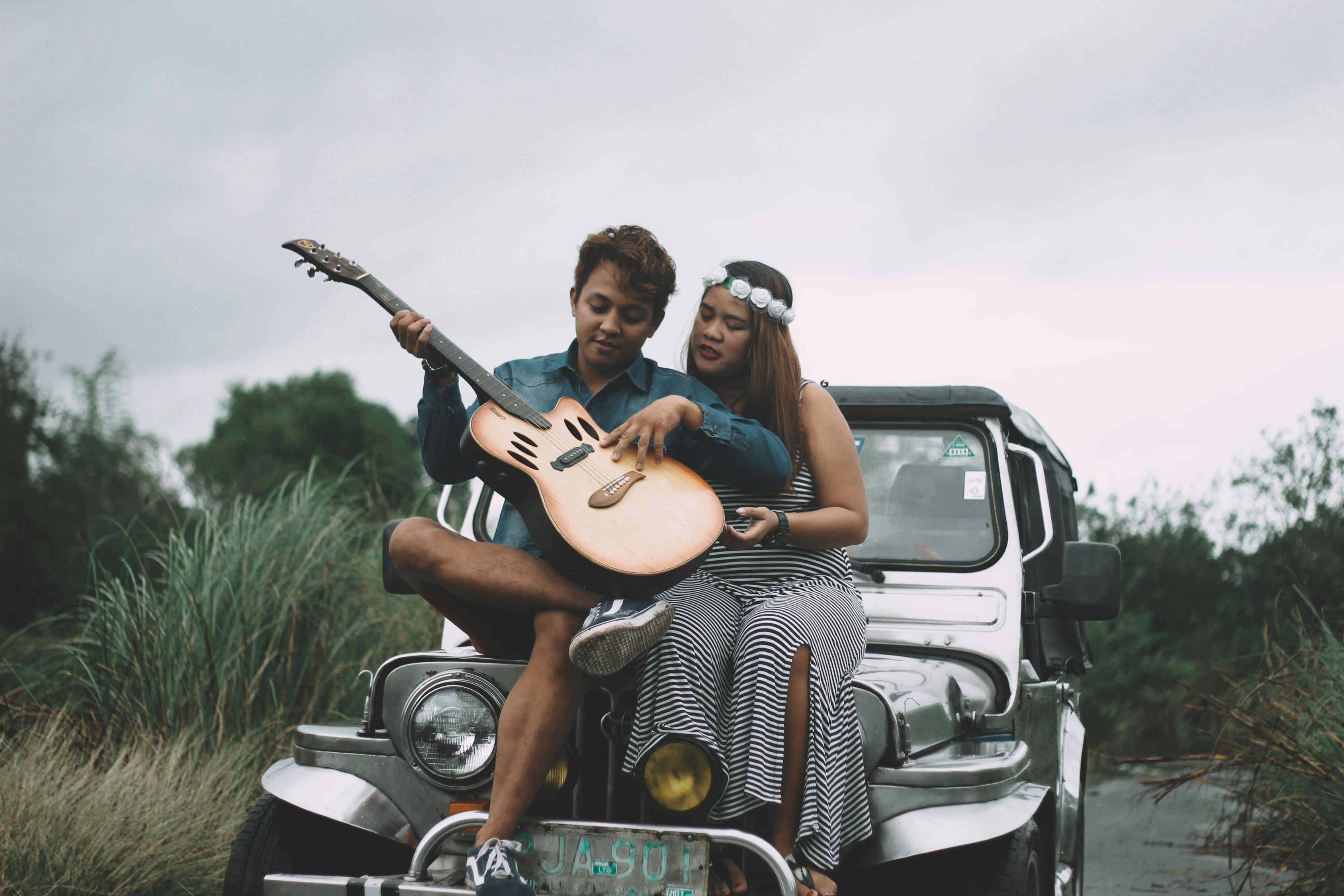 男子女装尾随女邻居，社会现象的深度剖析