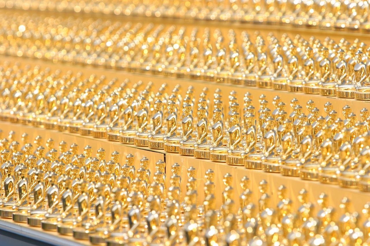 金价再度回落下跌，市场动态与原因分析